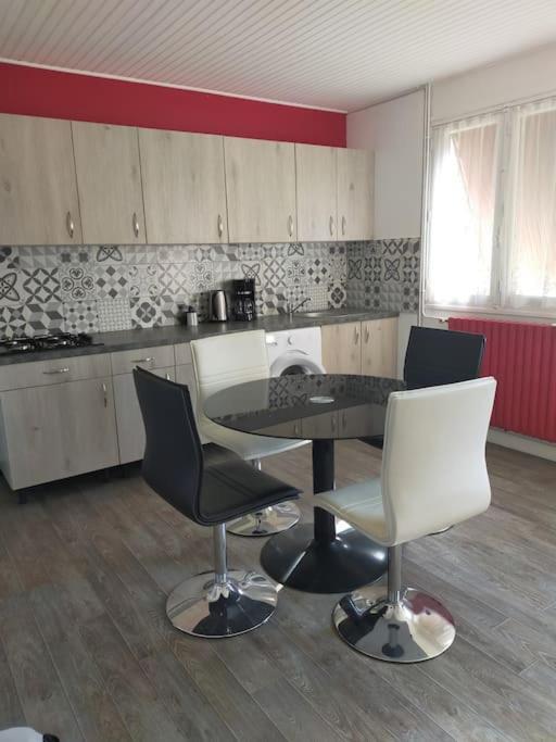 Guern ,Maison A La Campagne Εξωτερικό φωτογραφία